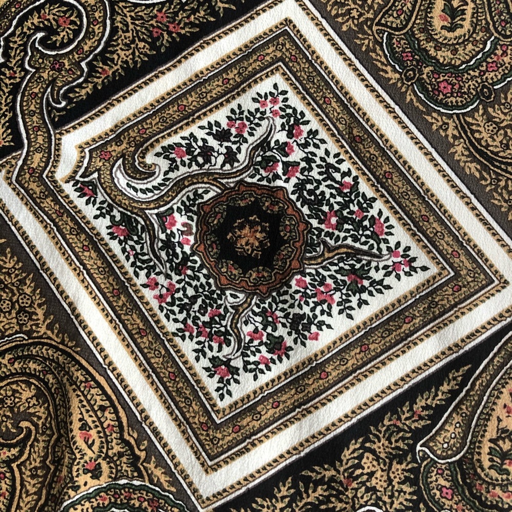 Vtg Signature Echo Square Silk Scarf - image 5